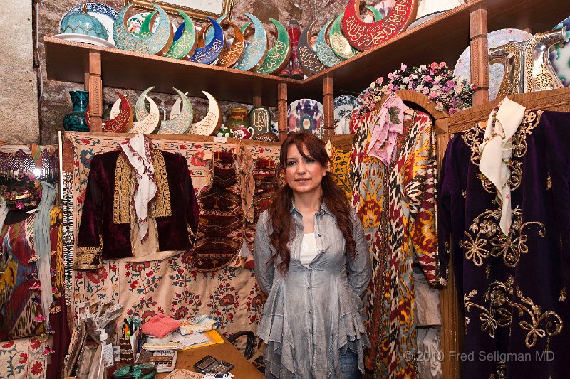 20100402_115525 D3.jpg - A popular shopping place for dignitaries (Grand Bazaar)